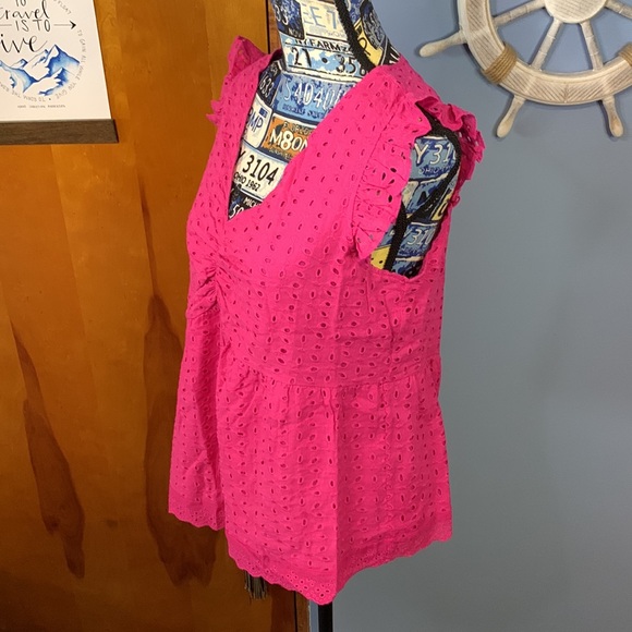 Ultra Pink Top Medium NWT - Picture 3 of 6